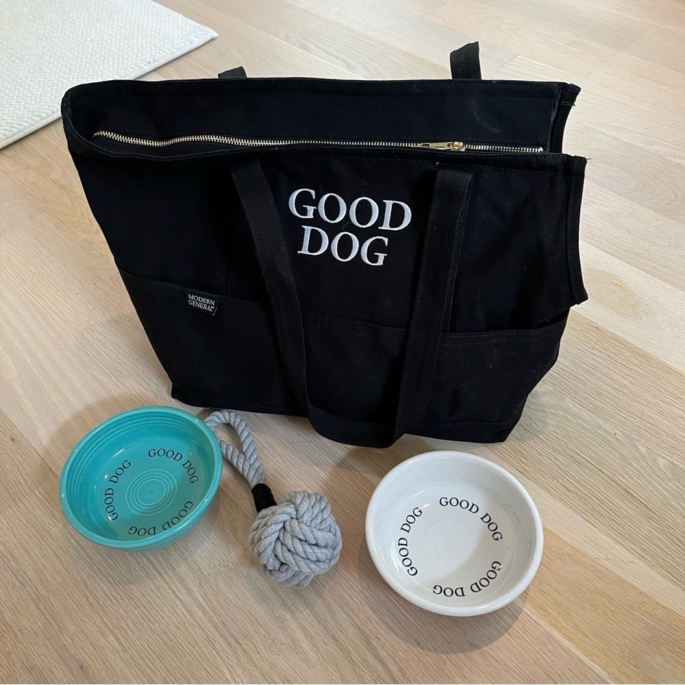 NEW Modern General Good Dog Pet Carrier Tote- complimentary dog bowls and toys